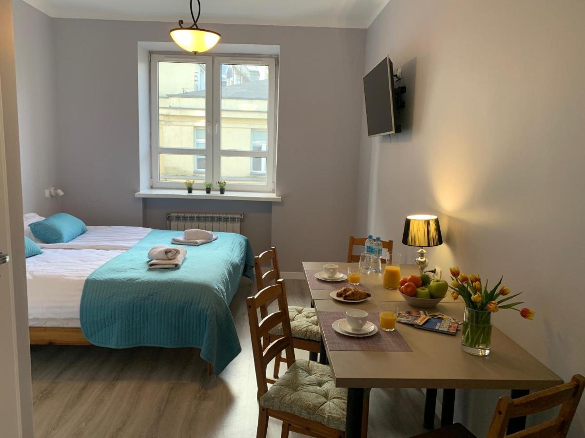 Jasna Hotelik Self Check-In Varsavia Esterno foto