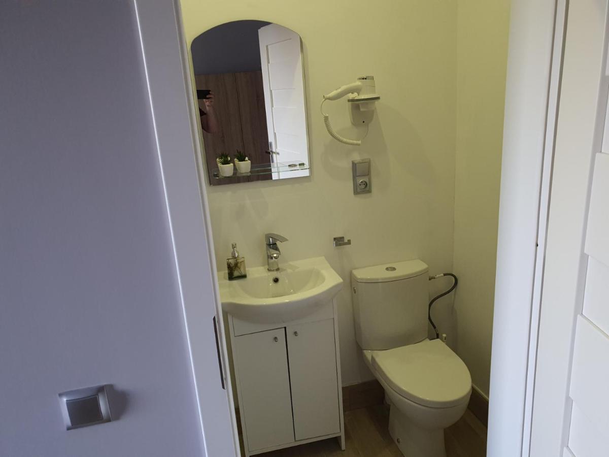 Jasna Hotelik Self Check-In Varsavia Esterno foto